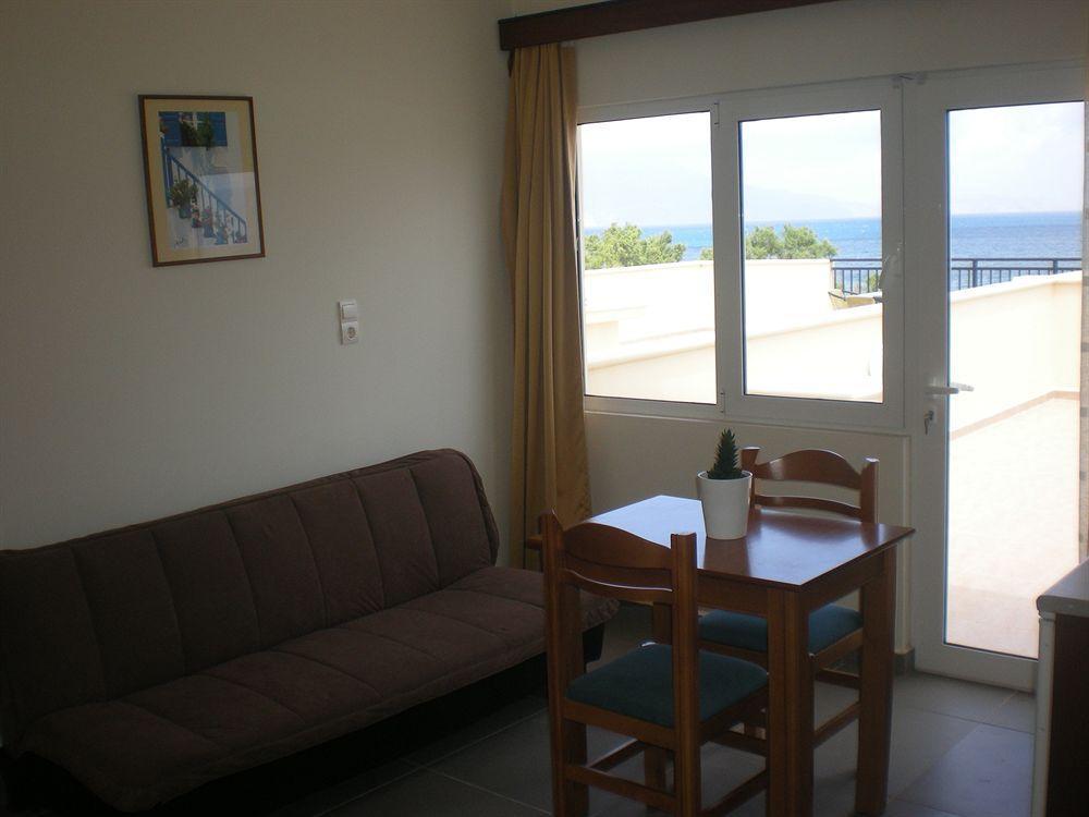 Mesogios Beach Korfalonas 외부 사진